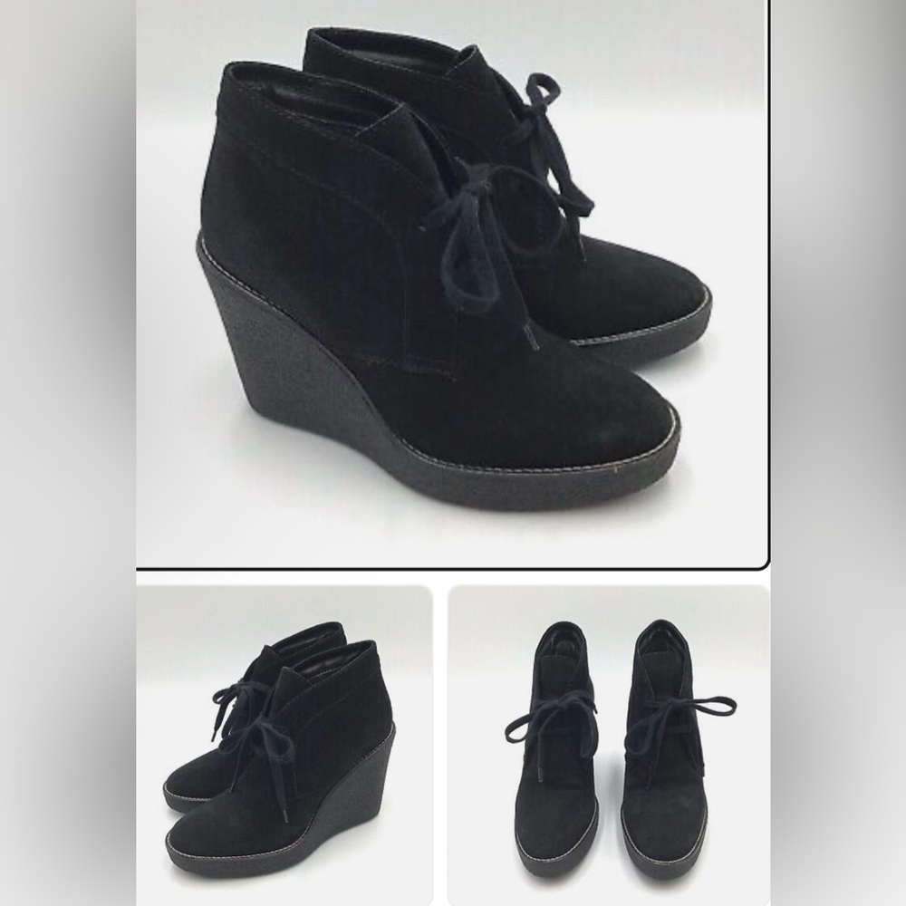 Aquatalia Vianna. Made in Italy. Size8. Lace up ankle booties